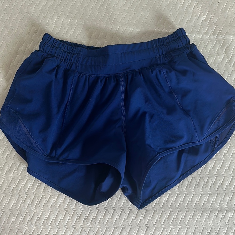 Larkspur blue lulu shorts, size 2,2.5 in